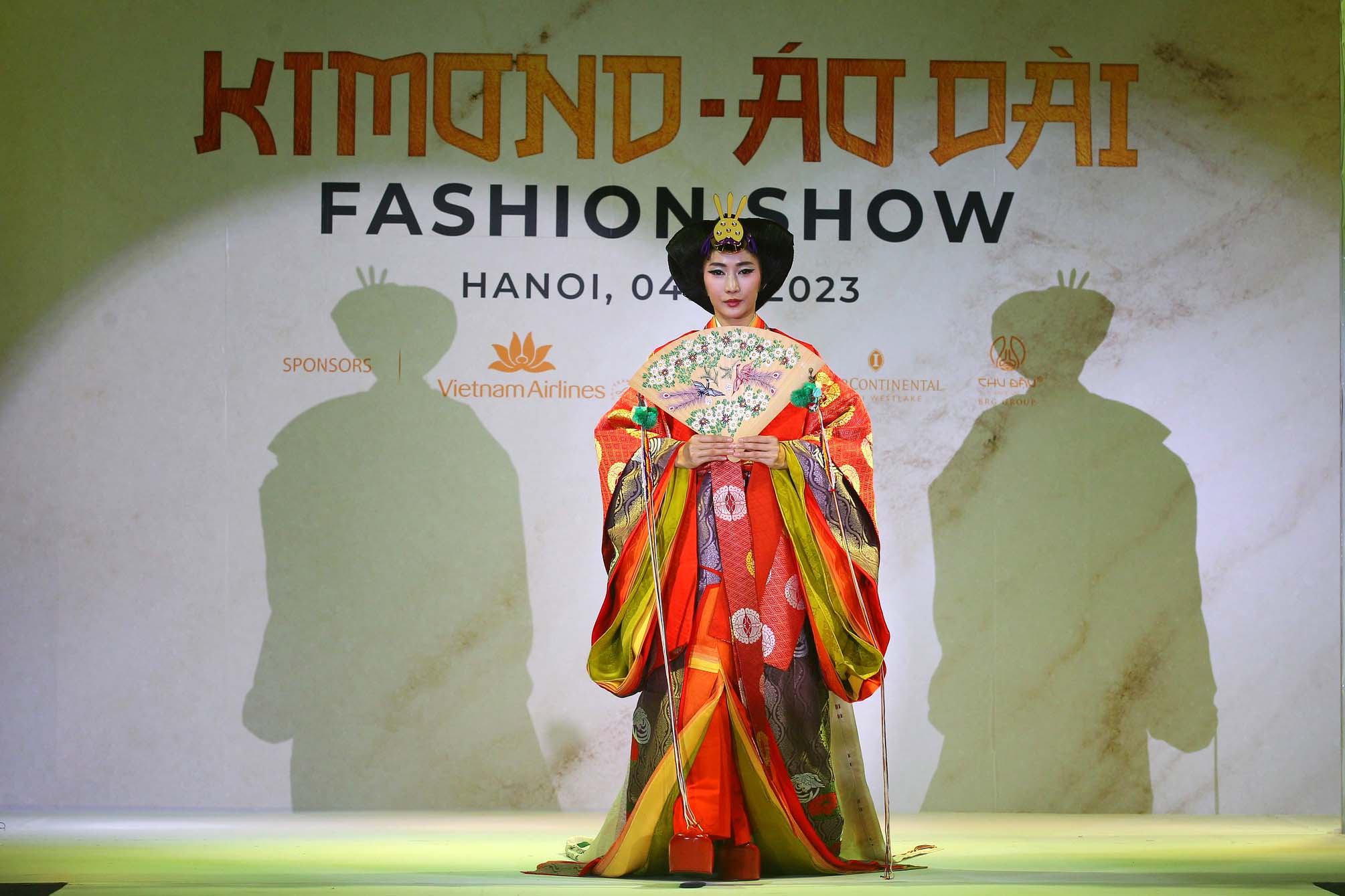“Mê cung cảm xúc” chỉ có tại Kimono – Aodai Fashion Show