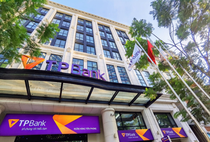 TPBank đứng đầu bảng xếp hạng ngân hàng mạnh tại Việt Nam