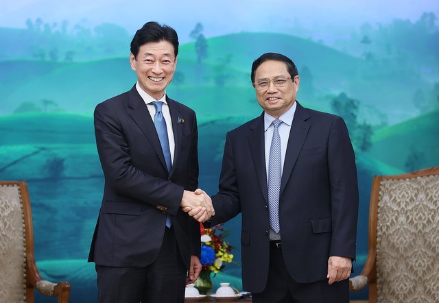 Nhật Bản muốn hợp tác với Việt Nam sản xuất chip bán dẫn, đất hiếm
