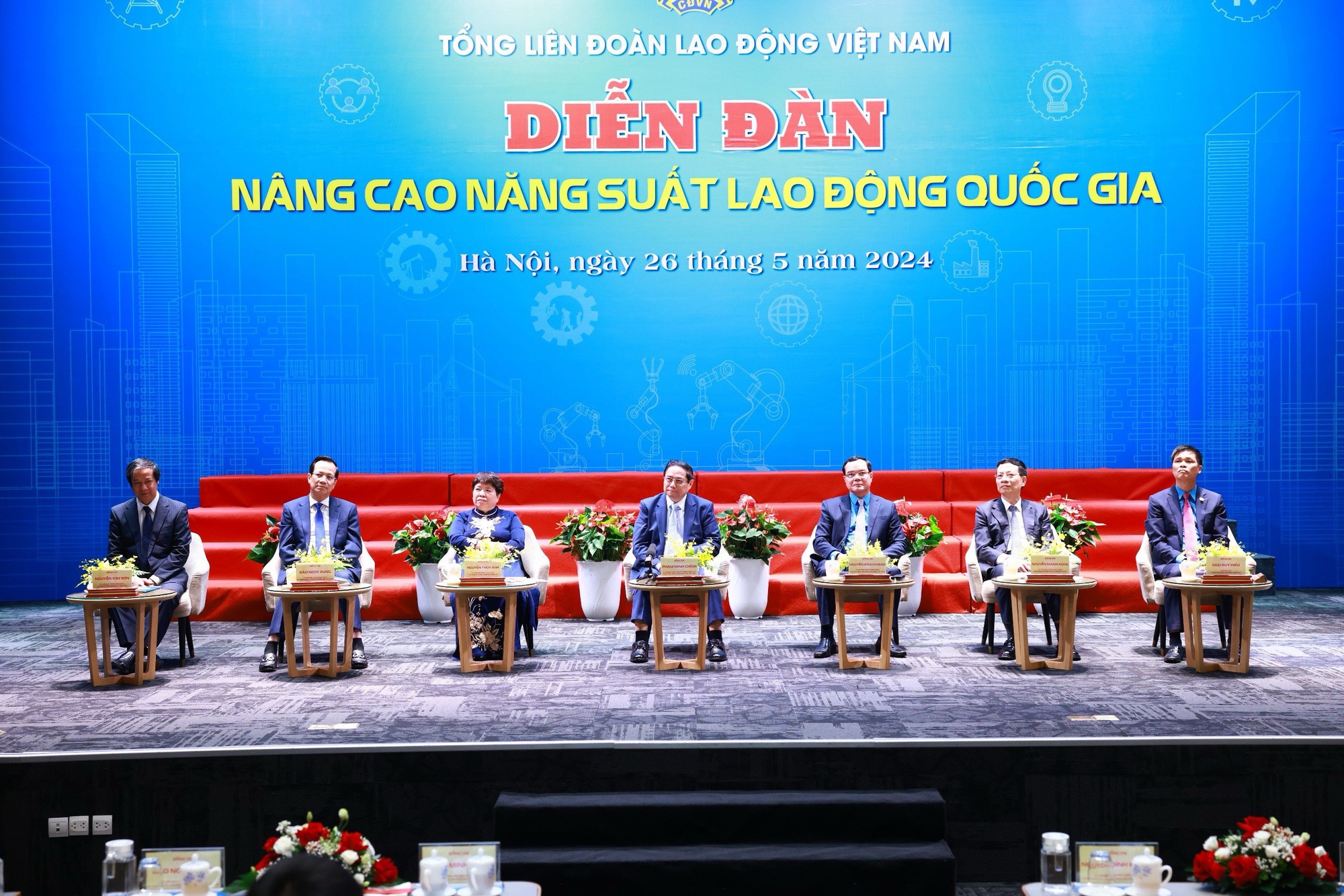 Thủ tướng Phạm Minh Chính: ‘3 đẩy mạnh, 3 tiên phong, 3 bứt phá’ để góp phần thúc đẩy tăng năng suất lao động