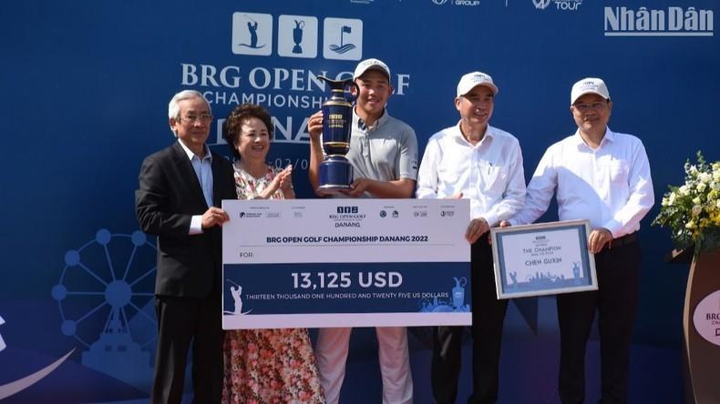 Mười gôn thủ chuyên nghiệp hàng đầu Việt Nam tranh tài tại Giải BRG Open Golf Championship Danang 2024