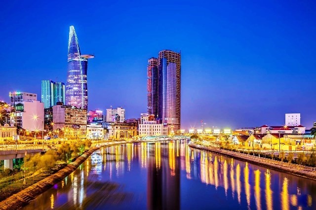 Sức bật cho tăng trưởng TP. Hồ Chí Minh – Bài 2: Vượt khó để phát triển