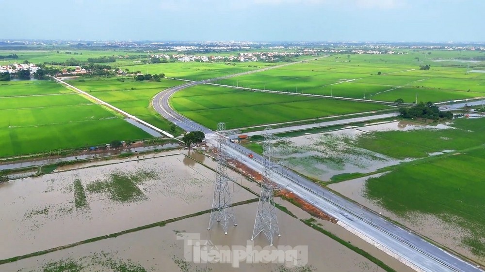 ‘Ông lớn’ đề xuất 3 siêu đô thị tại huyện ngoại thành Hà Nội