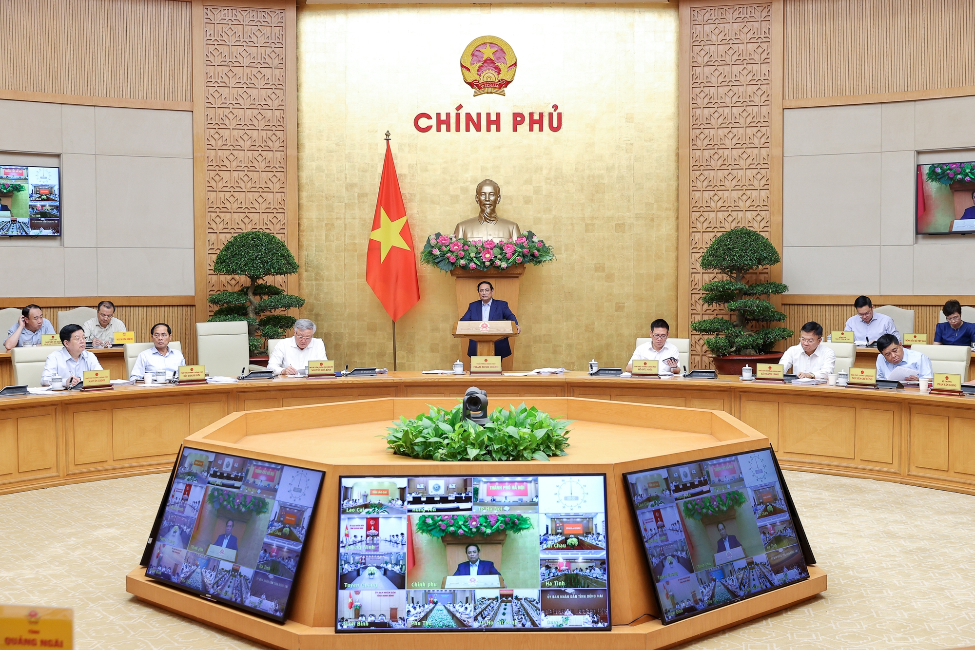 Thủ tướng: Quý IV phải tăng tốc, bứt phá với hiệu quả tầm cao