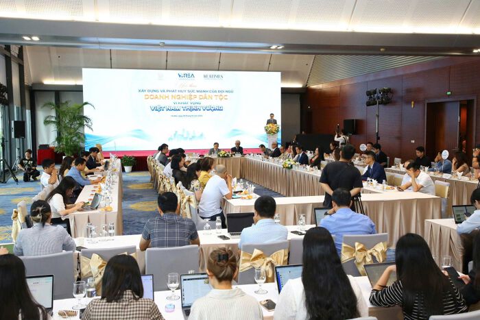 TS Lê Xuân Nghĩa: Xuất khẩu năm 2024 đạt 400 tỷ USD nhưng FDI chiếm tới 75%, doanh nghiệp Việt chủ yếu “xuất khẩu hộ”