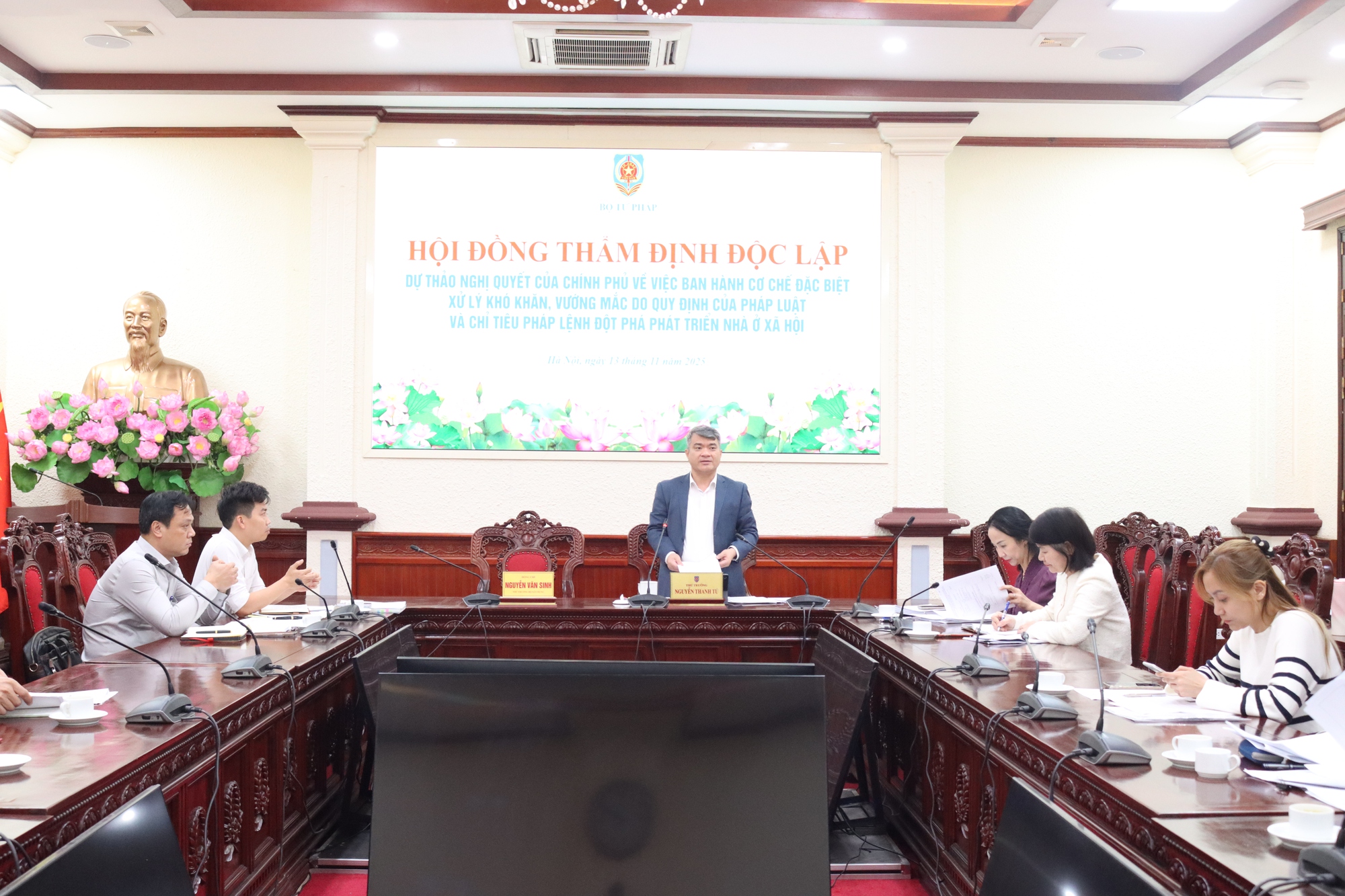 Cần có cơ chế đặc biệt xử lý vướng mắc pháp luật để phát triển nhà ở xã hội