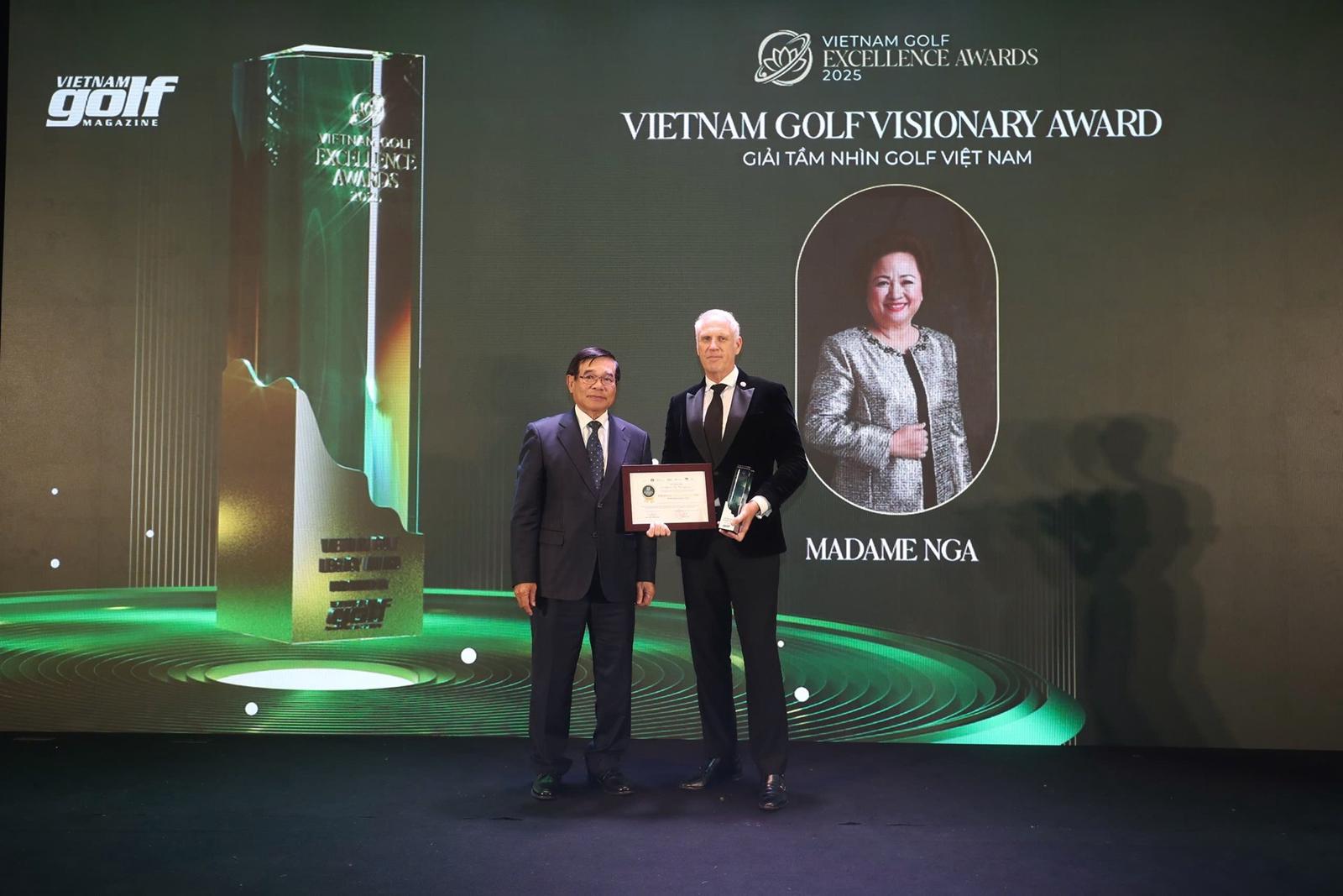 Chủ tịch Tập đoàn BRG được vinh danh 2 giải thưởng lớn tại Vietnam Golf Excellence Awards 2025