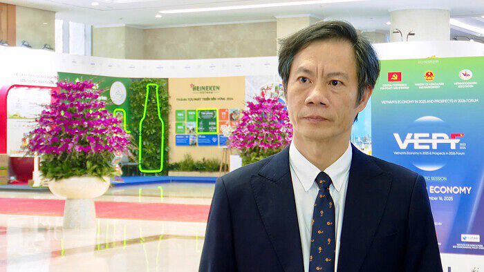 Sau mốc 8%, kinh tế Việt Nam cần cú hích nào để bứt phá hai con số?