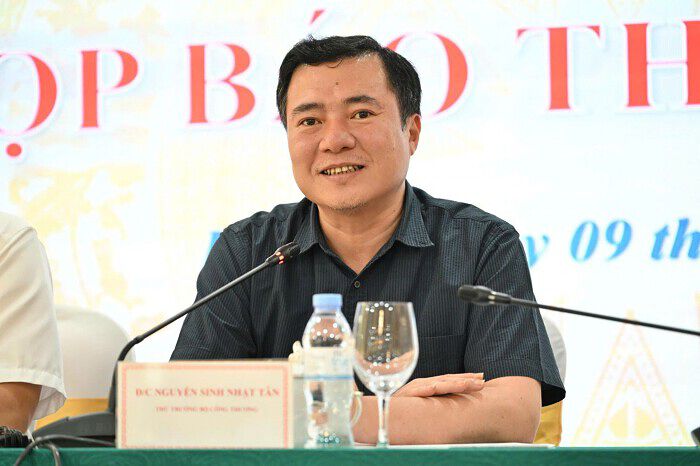 Bộ Công Thương giải đáp những băn khoăn lớn trước ngày xăng E10 được bán toàn quốc