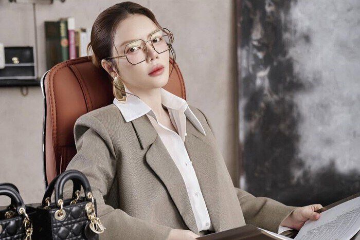 ‘Đế chế’ kinh doanh hàng xa xỉ của Lý Nhã Kỳ: Từ phân phối, thiết kế kim cương đến thời trang, phụ kiện cao cấp