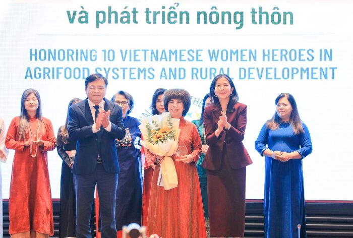 Từ “cuộc cách mạng sữa tươi sạch” đến nông nghiệp xanh: FAO tôn vinh Anh hùng Lao động Thái Hương